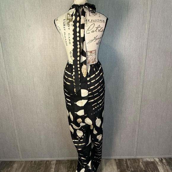 Banana Republic Elegant Black and Cream Halter Jumpsuit Size XL - Picture 7 of 16